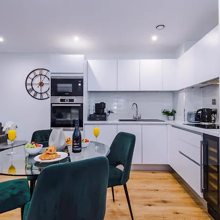 Charming 1-bed In *